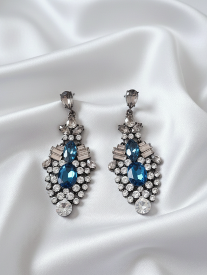 Lacivert Taşlı Sallantılı Abiye Küpe