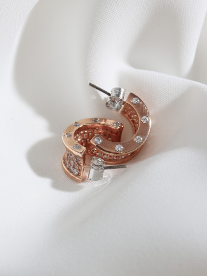 Zircon Taşlı Yarım Halka Rose Küpe