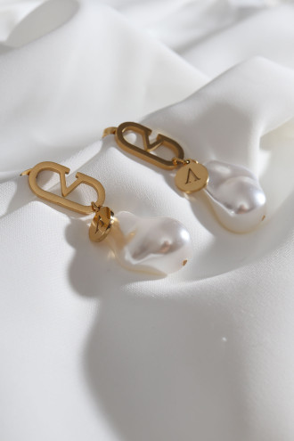 Inci Sallantılı Gold Renk Çelik Küpe