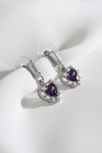 Mor Kalp Taşlı Gümüş Renk Küpe Mor Kalp Taşlı Gümüş Renk Küpe