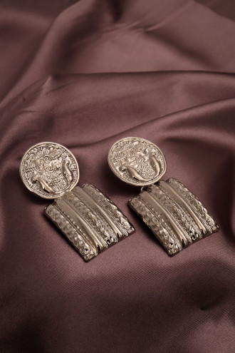 Sallantılı Metal Küpe