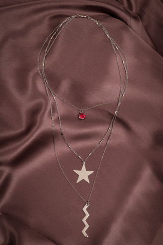 Yıldız Uçlu 3'Lü Gümüş Renk Kolye