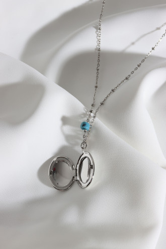 Yeşil Mineli Kapaklı Çift Taraflı Kullanıma Uygun Oval Gümüş Renk Kolye