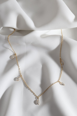 Sıralı Badem Taşlı Gold Renk Kolye