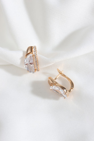 Yarım Ay Taşlı Çelik Gold Renk Küpe