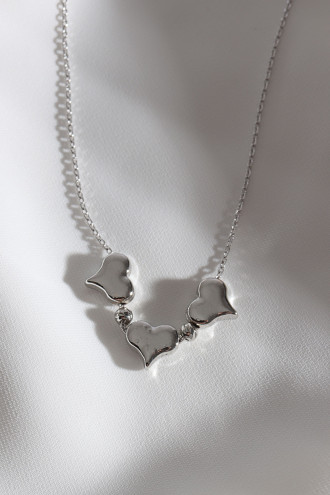 3 Kalp Gümüş Renk Zincir Kolye