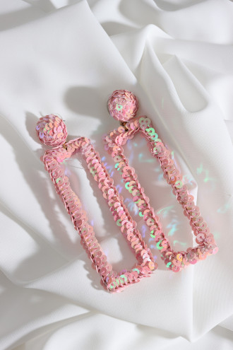 Pullu Dikdörtgen Pembe Küpe Pullu Dikdörtgen Pembe Küpe