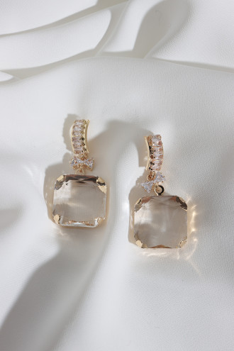 Gold Renk Kare Kristal Abiye Küpe Gold Renk Kare Kristal Abiye Küpe