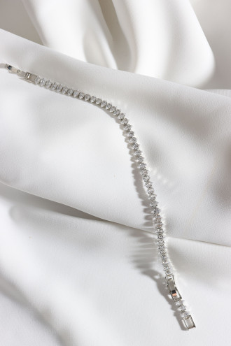 Badem Taşlı Gümüş Renk Su Yolu Vip Bileklik