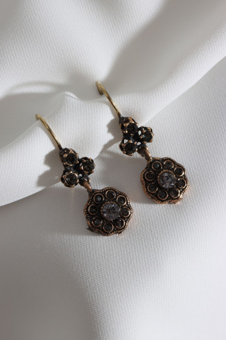 ANTRASİT TAŞ DETAYLI SALLANTILI ANTRASİT KADIN OTANTİK KÜPE