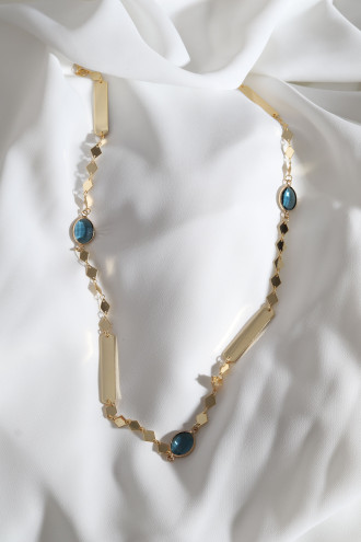 Mavi Taşlı Gold Renk Şerit Detaylı Kolye