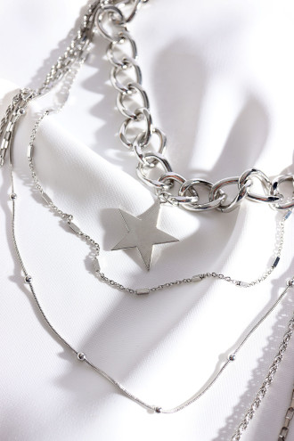 Yıldız Uçlu 5 Zincirli Uzun Gümüş Renk Kolye