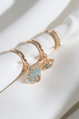 3'Lü Mercan Taşlı Föz Figür Gold Renk Küpe 3'Lü Mercan Taşlı Föz Figür Gold Renk Küpe