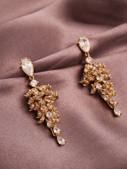 Gold Renk Zircon Taşlı Süzme Sallantılı Abiye Küpe