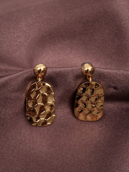 Küçük Oval Plaka Gold  Renk Küpe