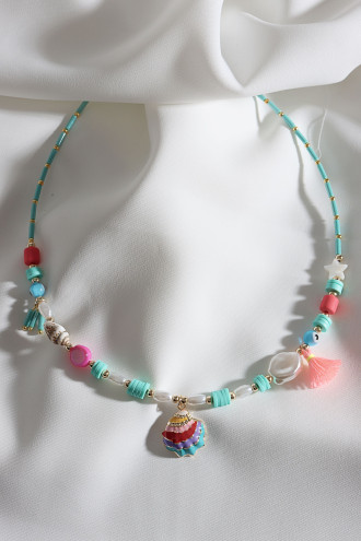 Yeşil Renkli İnci Detay Deniz Kabuğu Uçlu Boncuk Kolye