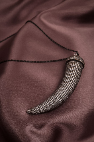 Zircon Taşlı Fil Dişi Uzun Zincirli Antrasit 925 Ayar Gümüş Kolye 29Gr