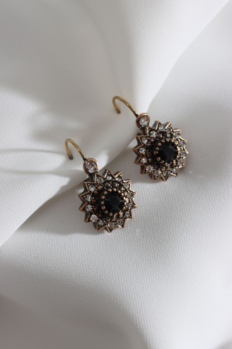 Siyah Taş Detaylı Kadın Otantik Küpe