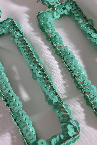 Pullu Dikdörtgen Yeşil Küpe