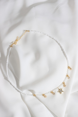 Yıldız Uçlu Beyaz Boncuk Kolye Yıldız Uçlu Beyaz Boncuk Kolye