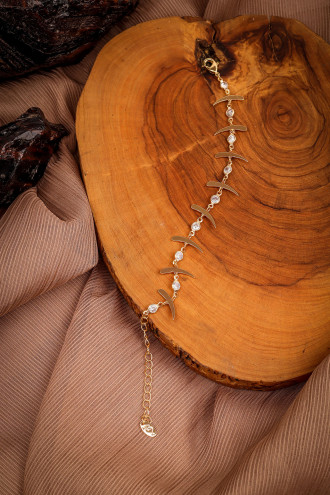 Zircon Taşlı Kılçık Model Gold Renk Bileklik Zircon Taşlı Kılçık Model Gold Renk Bileklik