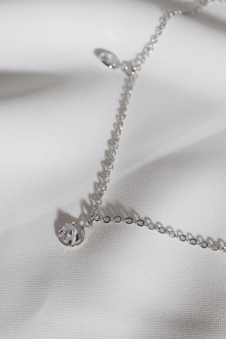 Sıralı Yuvarlak Taşlı Gümüş Renk Kolye