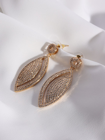 Uzun Sallantılı Zircon Taşlı Gold Renk Abiye Küpe