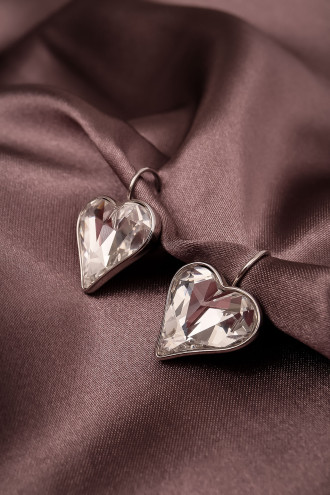 Gümüş Renk Taşlı Kalp Küpe