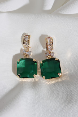 Yeşil Kare Kristal Abiye Küpe Yeşil Kare Kristal Abiye Küpe