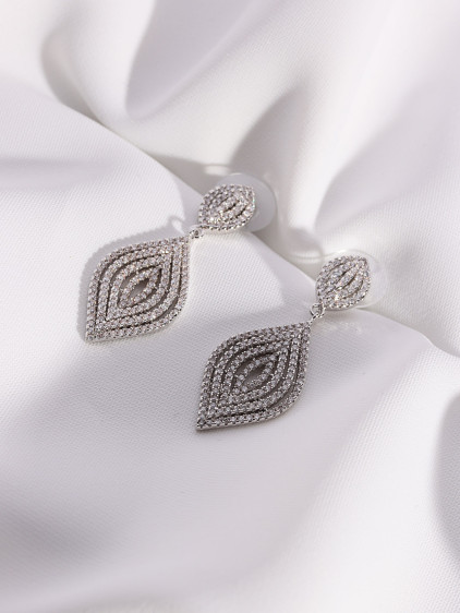 Zircon Taşlı Sallantılı Gümüş Renk Abiye Küpe
