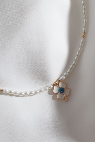 Beyaz Mineli Yonca Figür Inci Kolye