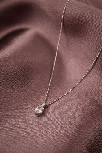 Küçük Boy Gümüş Renk Damla Tek Taş Kolye