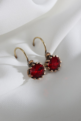 Oval Kırmızı Taşlı Otantik Küpe