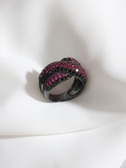Pembe Zircon Taşlı Antrasit Yüzük Pembe Zircon Taşlı Antrasit Yüzük