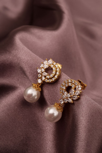 Inci Sallantılı Gold Renk Abiye Küpe