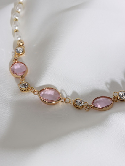 Pembe Oval Taşlı İnci Kolye