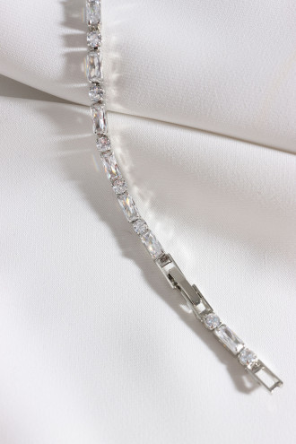 Baget Ve Kare Taşlı Gümüş Renk Su Yolu Vip Bileklik