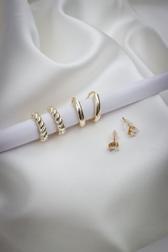 3'Lü Gold Renk Halka Küpe 3'Lü Gold Renk Halka Küpe