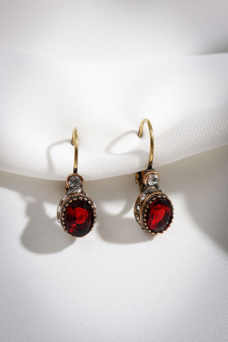 Kırmızı Taşlı Otantik Küpe