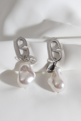 Inci Sallantılı Gümüş Renk Çelik Küpe