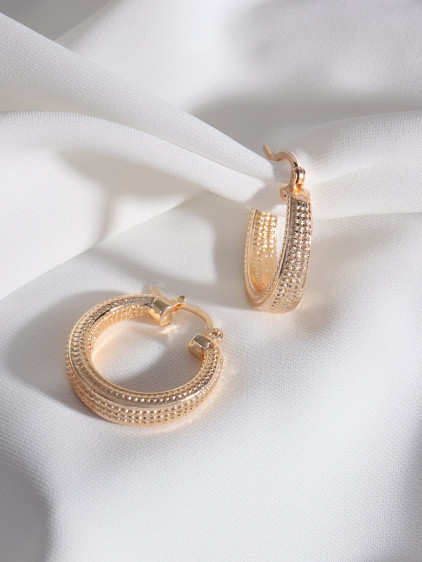 Dokulu Gold Renk Vintage Halka Küpe