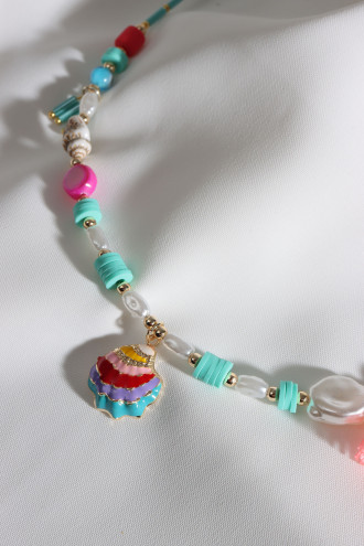 Yeşil Renkli İnci Detay Deniz Kabuğu Uçlu Boncuk Kolye