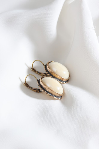 Krem Oval Otantik Küpe