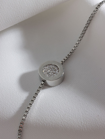Beyaz Zircon Taşlı Yuvarlak Şeritli Gold Renk Bileklik
