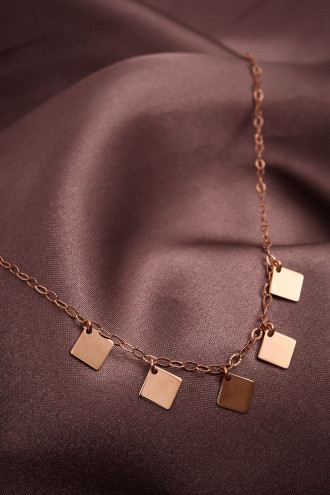 Kare Plakalı 925 Ayar Gümüş Rose Kolye 3,04 Gr Kare Plakalı 925 Ayar Gümüş Rose Kolye 3,04 Gr