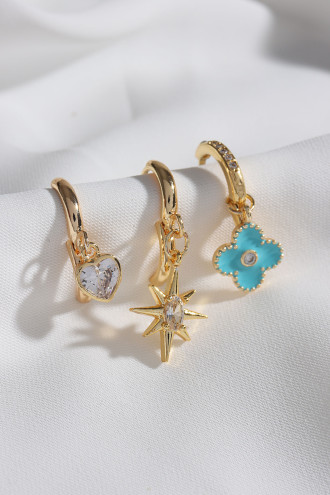 3'Lü Mavi Çiçekli Gold Renk Küpe 3'Lü Mavi Çiçekli Gold Renk Küpe