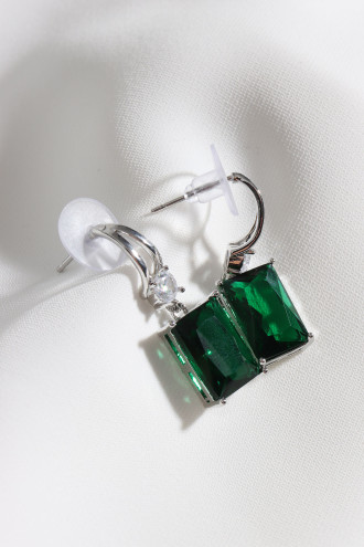 Büyük Yeşil Taşlı Gümüş Renk Abiye Küpe Büyük Yeşil Taşlı Gümüş Renk Abiye Küpe