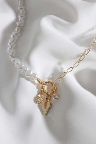 İncili Ve Zincirli Kalp Uçlu Gold Renk Kolye