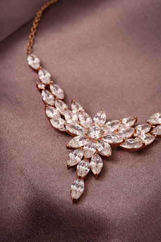 Zircon Taşlı Rose Abiye Kolye