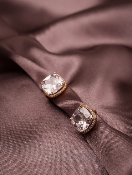 Zircon Taşlı Halkalı Tek Taş Küpe